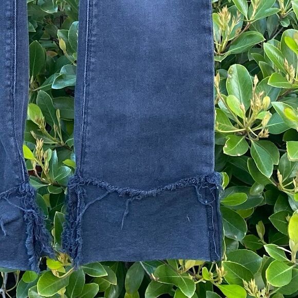 RtA Black Washed Distressed Cuffed Cropped Jeans. Size 25. Excellent Condition. - Picture 5 of 6